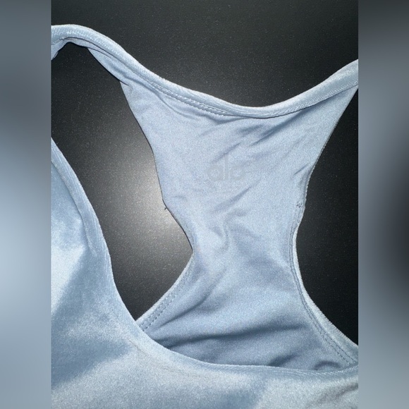 Alo Velour Glimmer Scoop Neck Bra - Picture 9 of 10